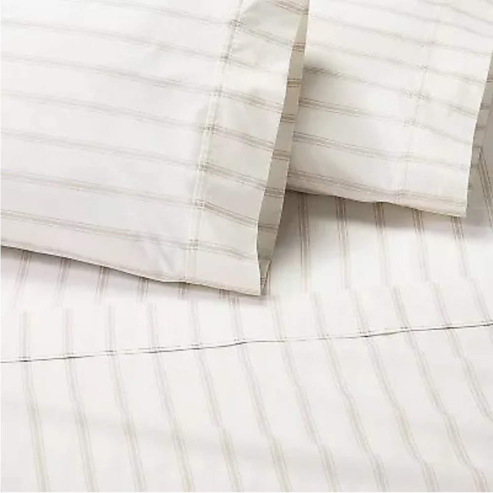 Hearth & Hand BRAND NEW Cotton Percale Tick Stripe Sheet Set Pebble (Queen)
